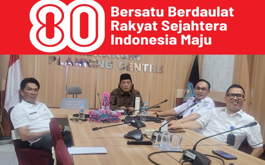 Sekda Merangin Fajarman Didampingi Kadis Kominfo M Arief Ikuti Peluncuran Logo dan Tema HUT ke-80 RI