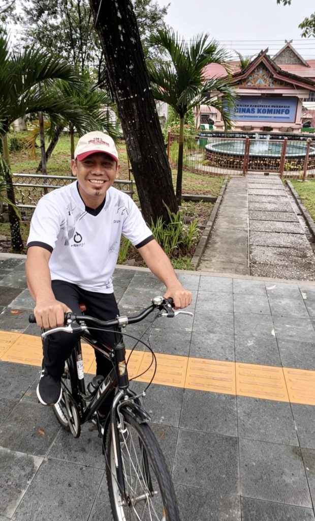 Akhoi Ajak Masyarakat Merangin Ramaikan Car Free Day di Depan Dinas Kominfo