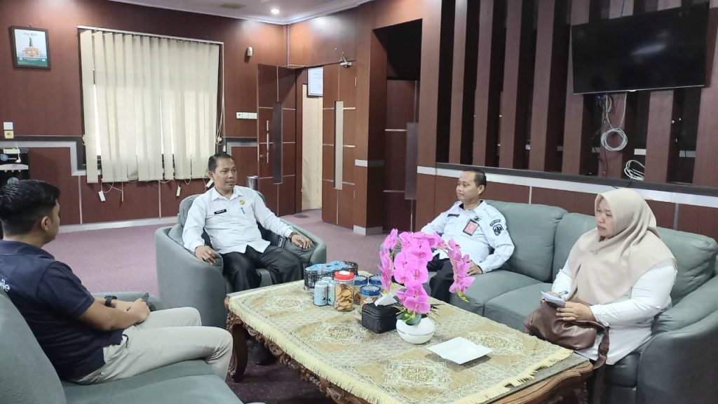 Sinergi Kominfo Merangin dan PLN Rayon Bangko Perkuat Pelayanan serta Tertibkan Penggunaan Fasilitas Umum