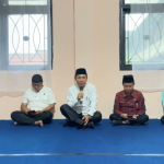 Akhoi Ajak Staf Dinas Kominfo Yasinan: Doakan Agar Hujan Segera Turun dan Dijauhkan Musibah